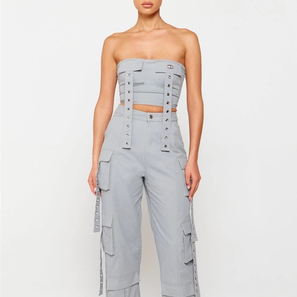 LUXE TO KILL Charcoal Strap Detail Crop Top - Picture 3 of 10